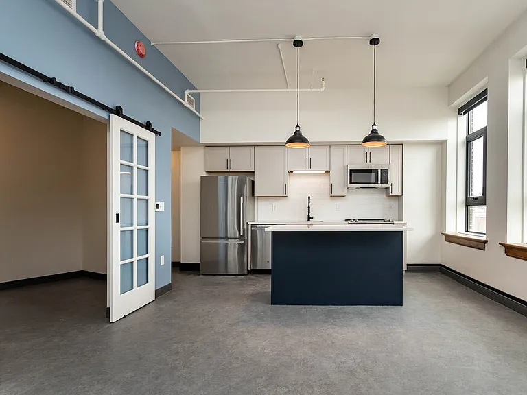 The Sullivan — Photo 12