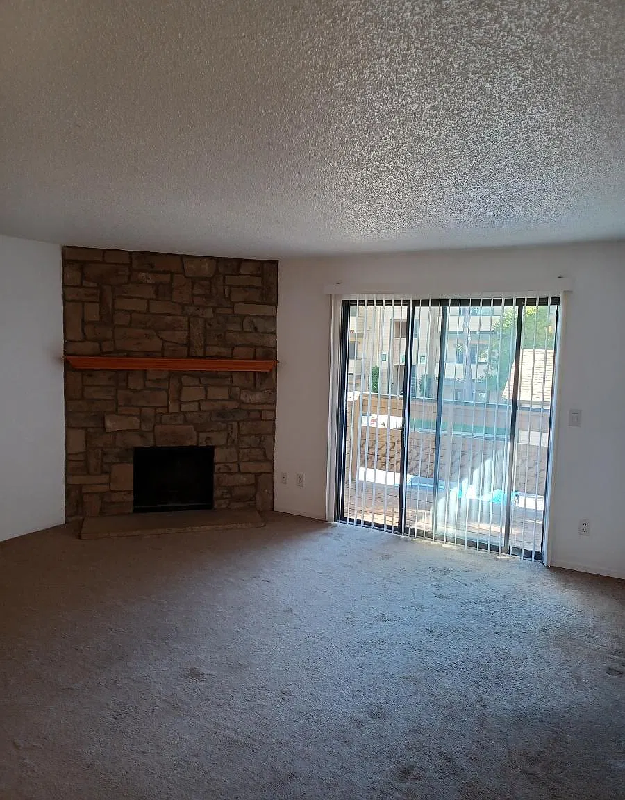 1 bed, 812 sqft, $1,500 — Photo 1