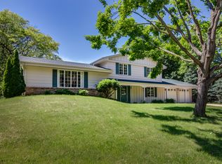 5845 Creek Valley Rd, Edina, MN 55439