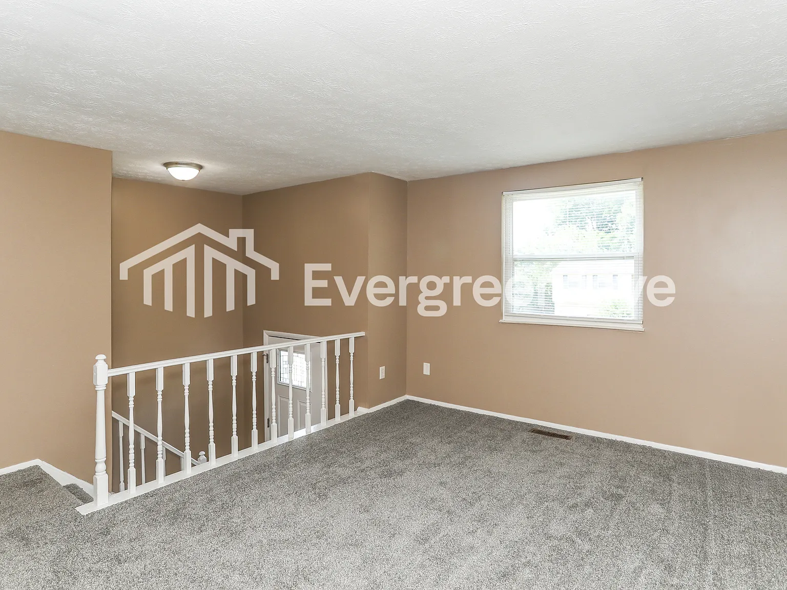 3 bed, 2.0 bath, 1500 sqft, $1,945 — Photo 3