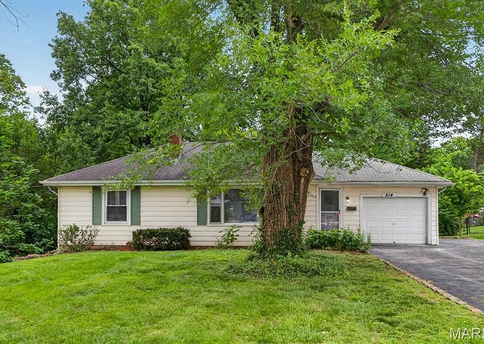 1st image of 814 Arminda Ave