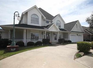 5210 Francis Ct, Groves, TX 77619