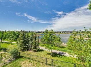 248 NW Copperpond Cir SE, Calgary, AB T2Z0R3