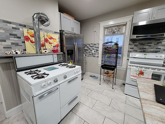 3rd image of 11 Payson St Unit 2