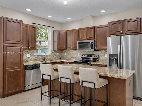 3rd image of 4308 Cascada Cir
