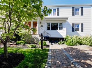 980 Schopman Dr, Secaucus, NJ 07094