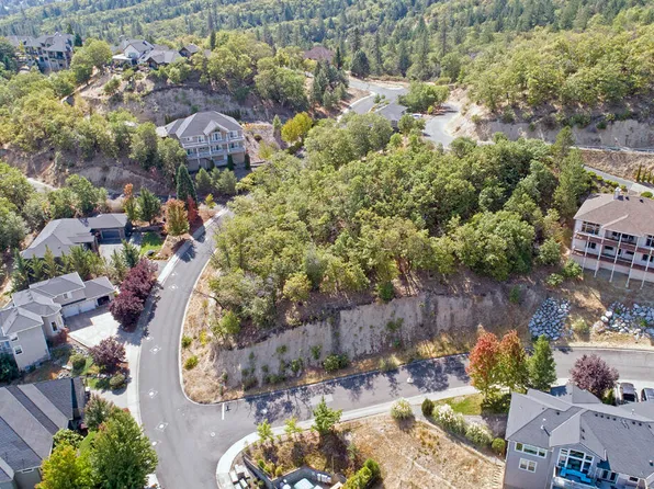 1137 NW Sunburst Way, Grants Pass, OR 97526