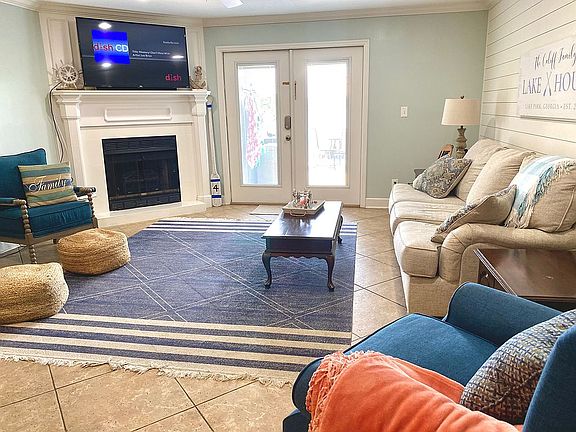 3rd image of 5811 Deosta Dr #G