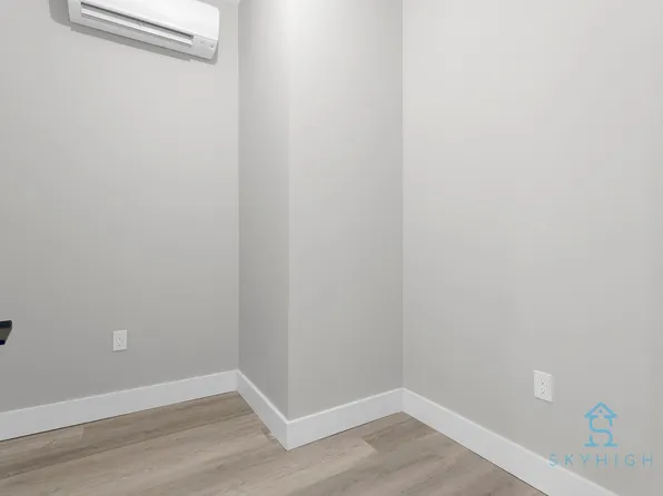 641 East 28th Street image 6 of 16