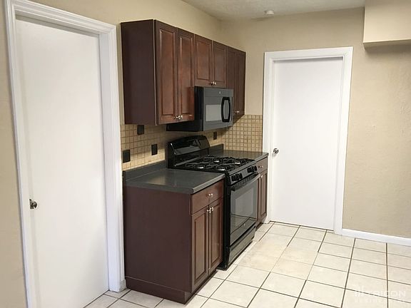 3rd image of 6313 Arthur St