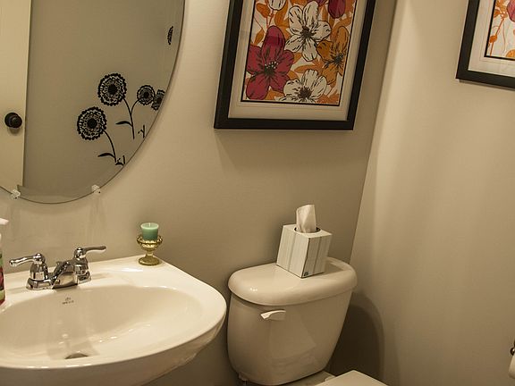 downstairs 1/2 bathroom