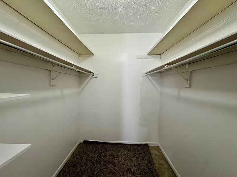 9526 Colegate Way — Photo 24