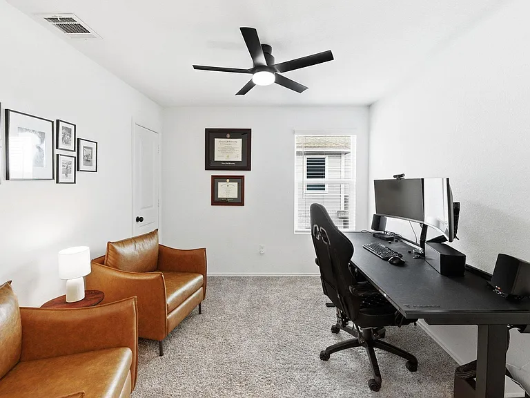 200 George Neggan Ln — Photo 16