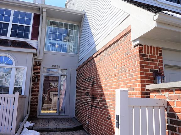 3rd image of 49738 Plymouth Way