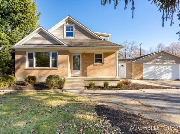 200 Sunset Hills Ave NW, Grand Rapids, MI 49534