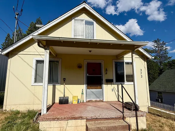 272 Walnut St, Weed, CA 96094