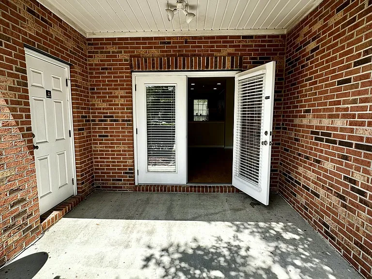 1496 Fieldview Dr — Photo 16