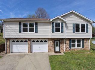 773 Leigh Ann Dr, Clarksville, TN 37042