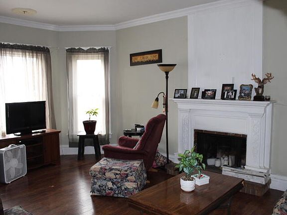 2nd image of 268 W Allegan St
