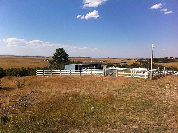Corrals, barn NW view