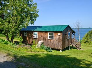 28 Daniels Ln, Hammond, NY 13646