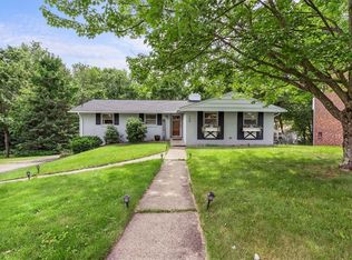 108 S Jamestown Rd, Moon Township, PA 15108