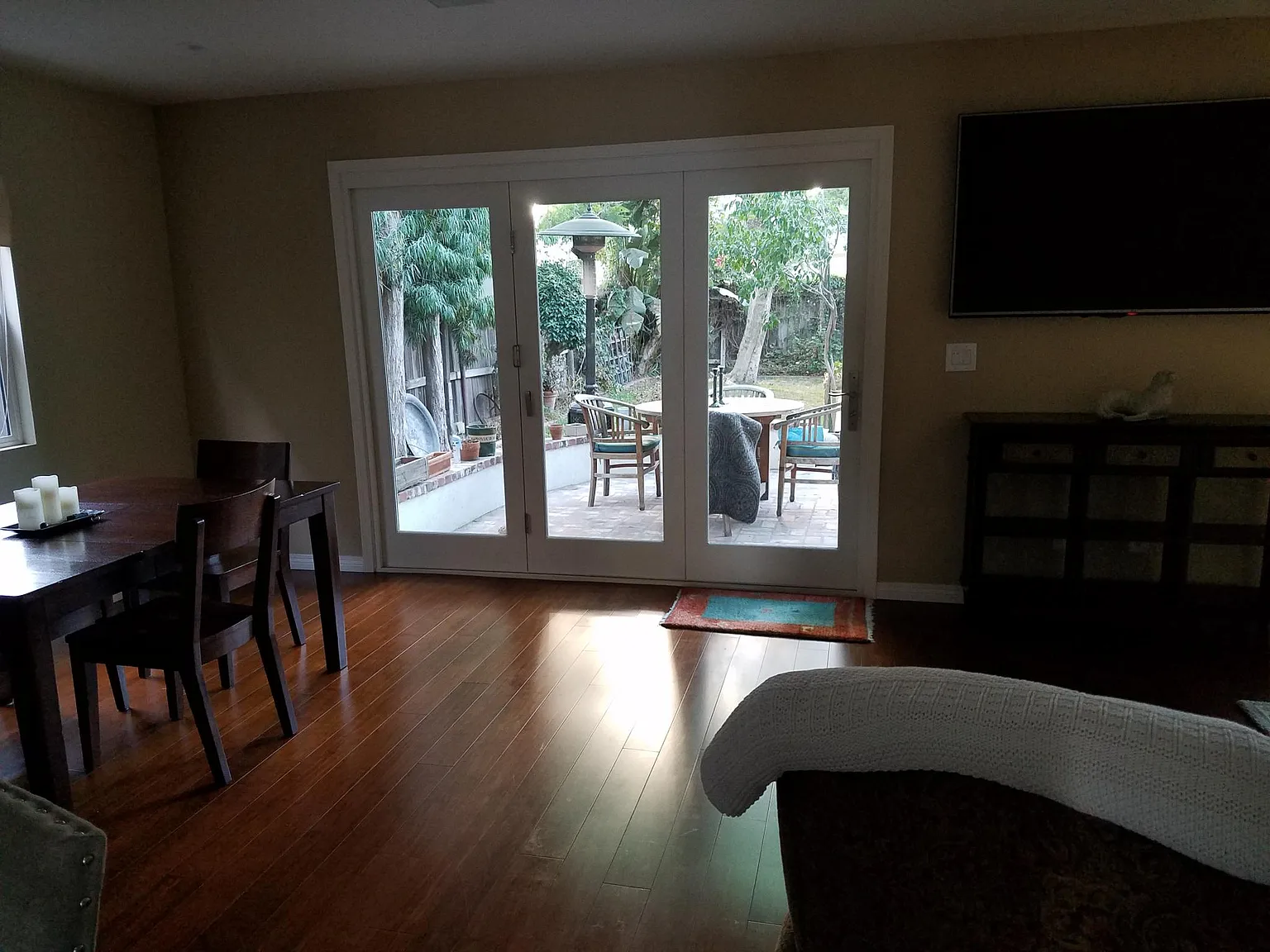 4 bed, 2500 sqft, $6,750 — Photo 2
