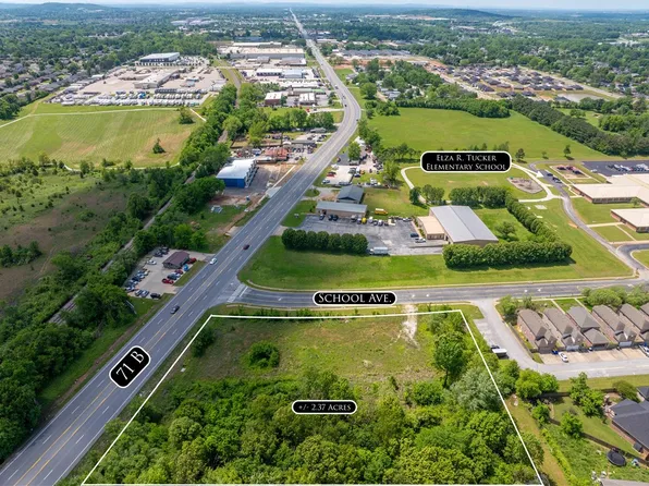 N Bloomington St #3, Lowell, AR 72745