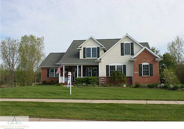 1st image of 1674 Royal Crescent Dr