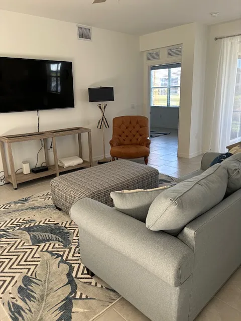 5739 Oakmont CT Unit 8412 - 1 — Photo 4