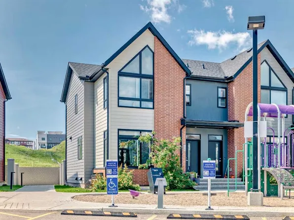 118 E Sage Meadows Gdns NW, Calgary, AB T3P 1K2