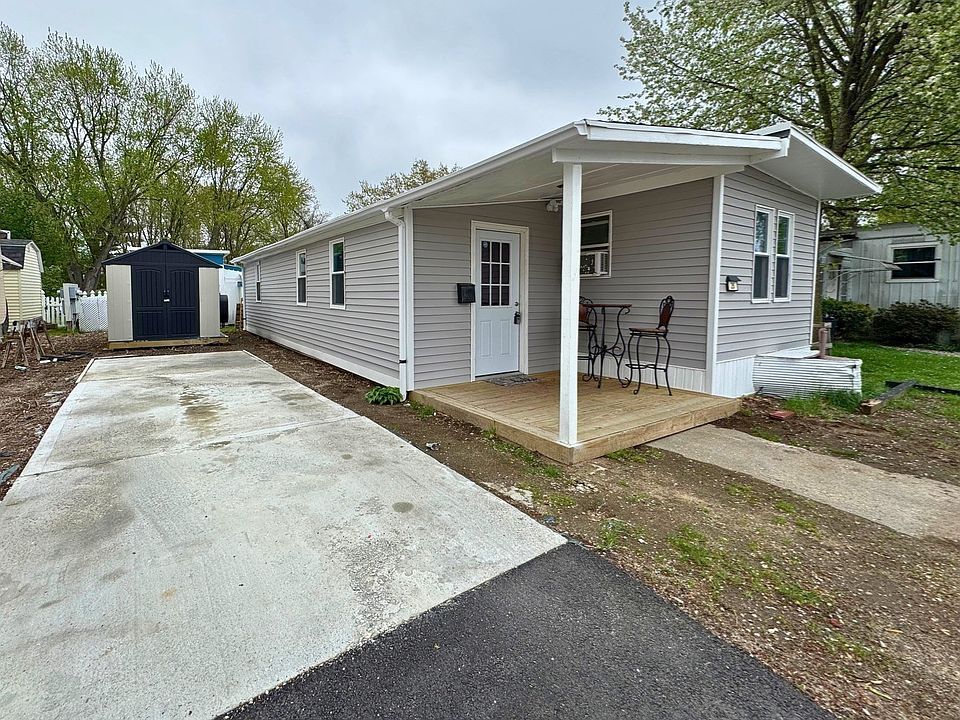 1st image of 25 Pioneer Way