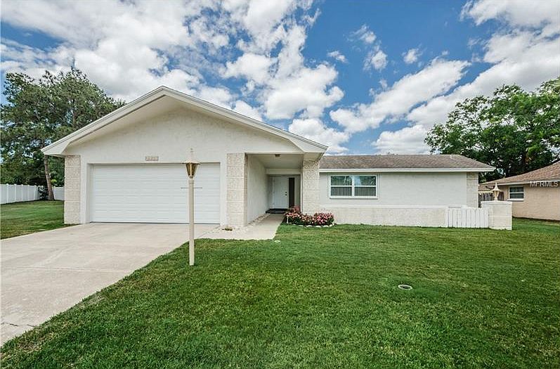 1st image of 2970 Ambleglen Ct