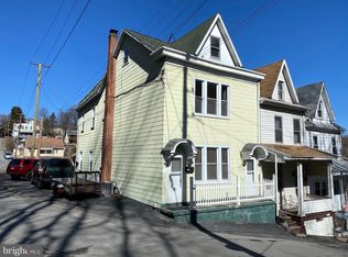 1144 Fairview St, Pottsville, PA 17901