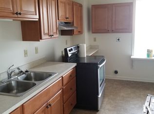 541 N 8th St #2, Lebanon, PA 17046