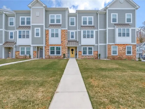 1001 Opal St #101, Suffolk, VA 23435