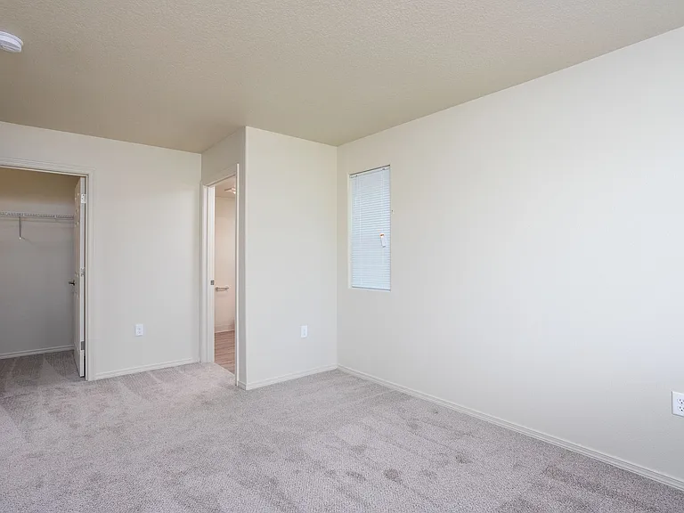Live where you love at Edgewater Apartments — Photo 15