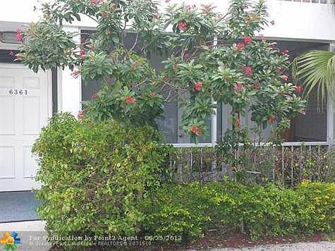 2nd image of 6361 Bay Club Dr APT 2