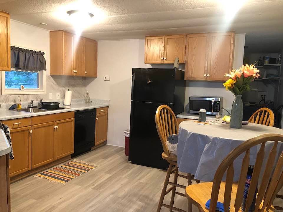 1st image of 18301 Park Dr