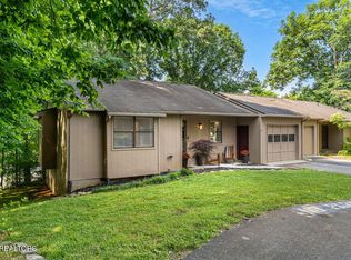 8709 Olde Colony Trl APT 12, Knoxville, TN 37923