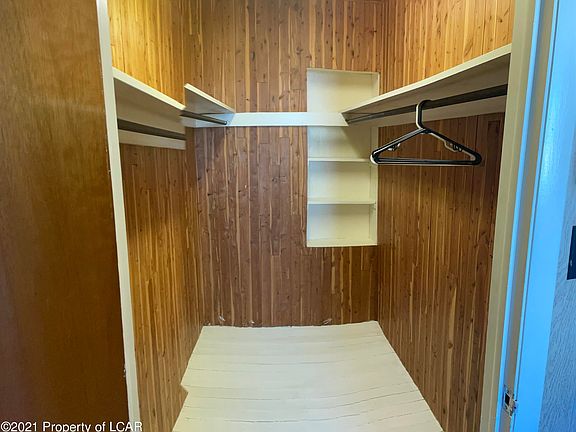 2nd image of 15 Williams St APT 3L