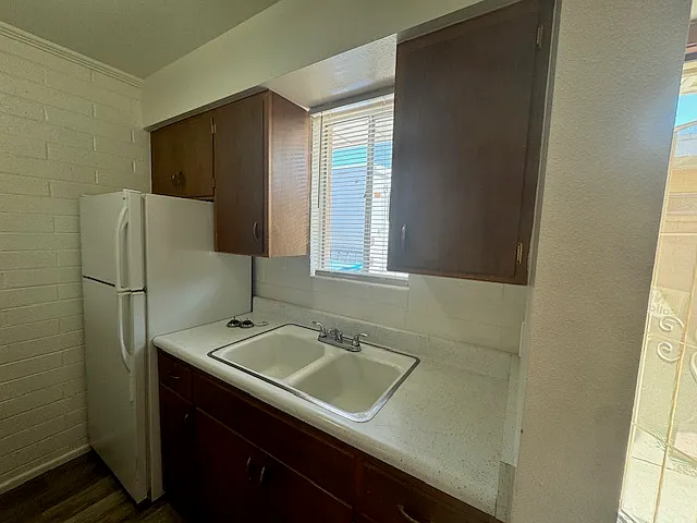 1206 E Belmont Ave #4 — Photo 5