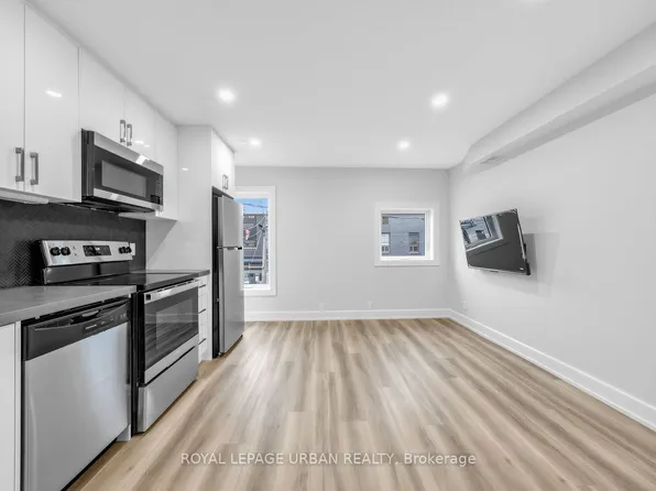 851 Danforth Ave, Toronto, ON