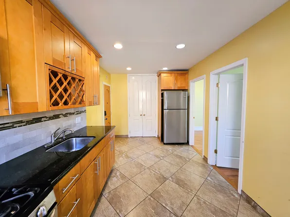 1262 64th Street image 4 of 6