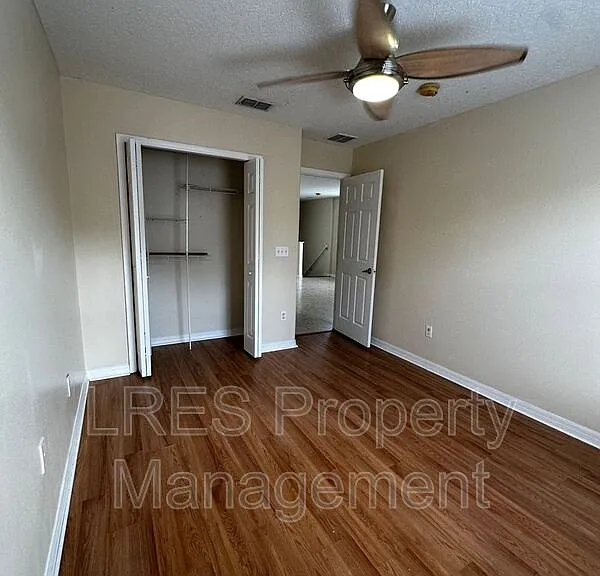 2825 Cliffe Ct — Photo 31