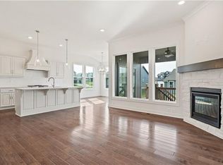 1519 SW Arbor Valley Dr, Lees Summit, MO 64082