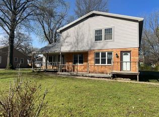 606 Windsor Ln, Coffeyville, KS 67337