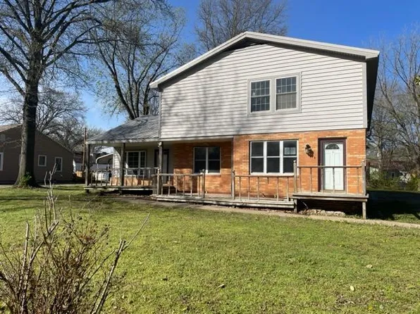 606 Windsor Ln, Coffeyville, KS 67337