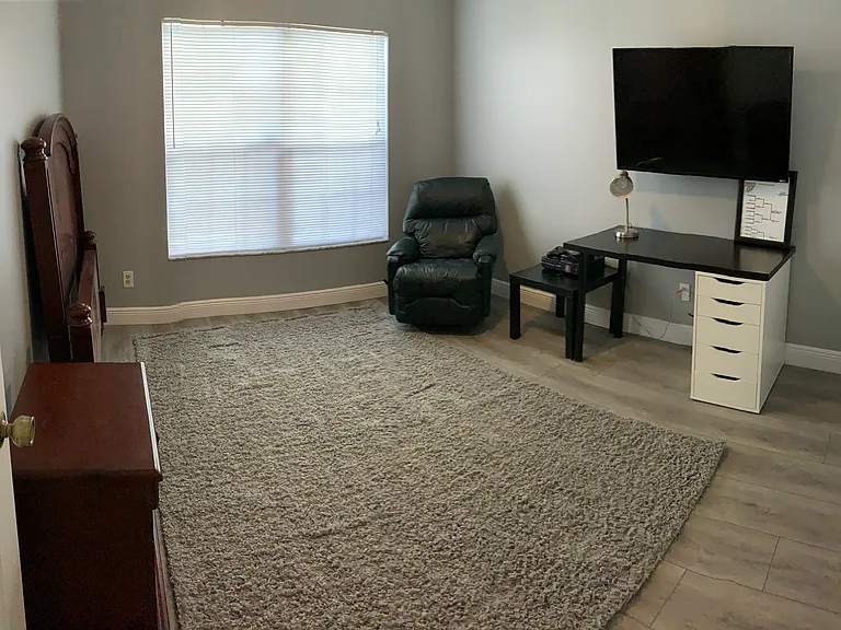 354 Kilmarnock Pl — Photo 4
