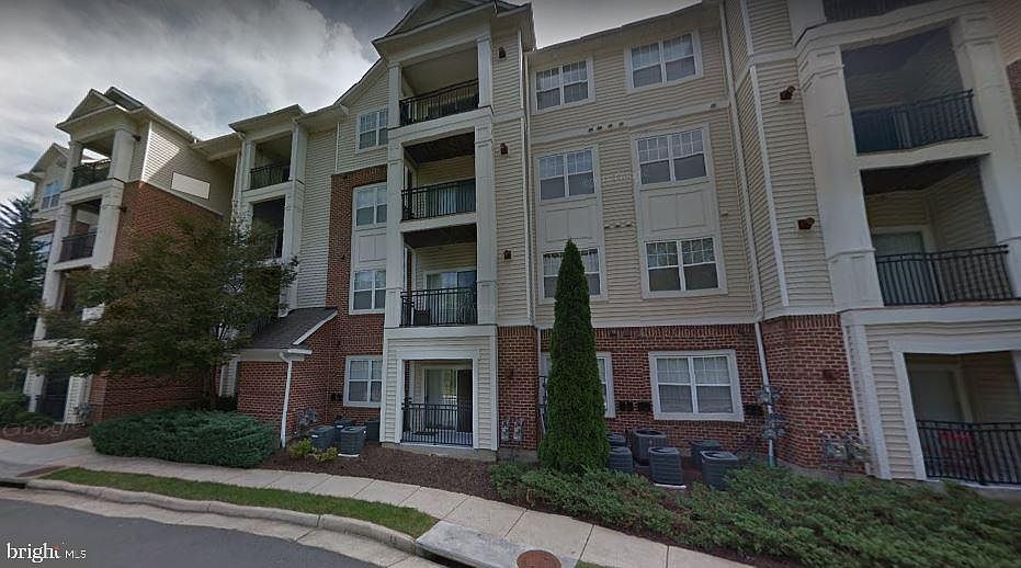1st image of 12958 Centre Park Cir APT 325